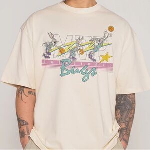 Bugs Bunny Cream Graphic Tee